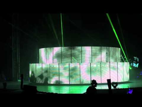 Super Junior Live in Singapore 2011 - FULL INTRO + Sorry Sorry
